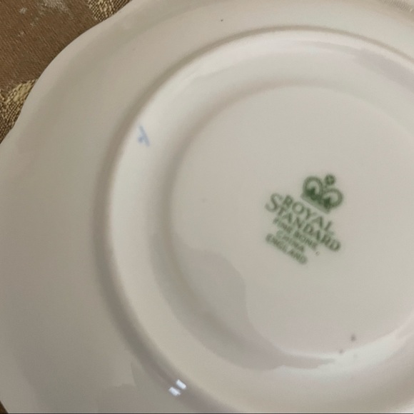 Royal Standard Chintz Floral Wide Mouth Teacup & Saucer - Picture 10 of 13